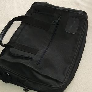 Mesh/canvas briefcase